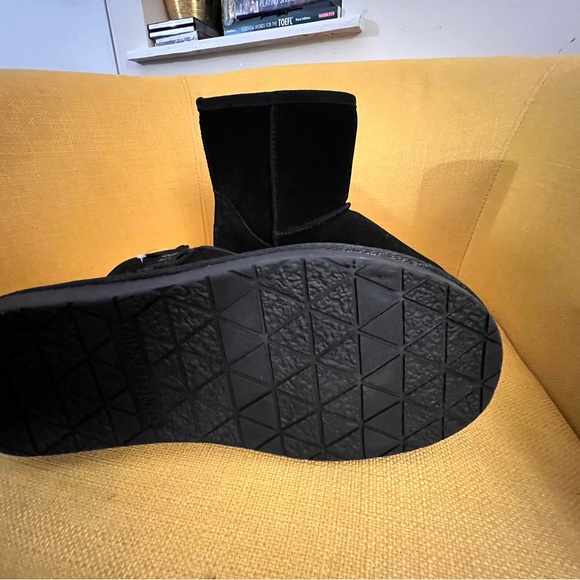 Ankle Boots - Picture 7 of 8